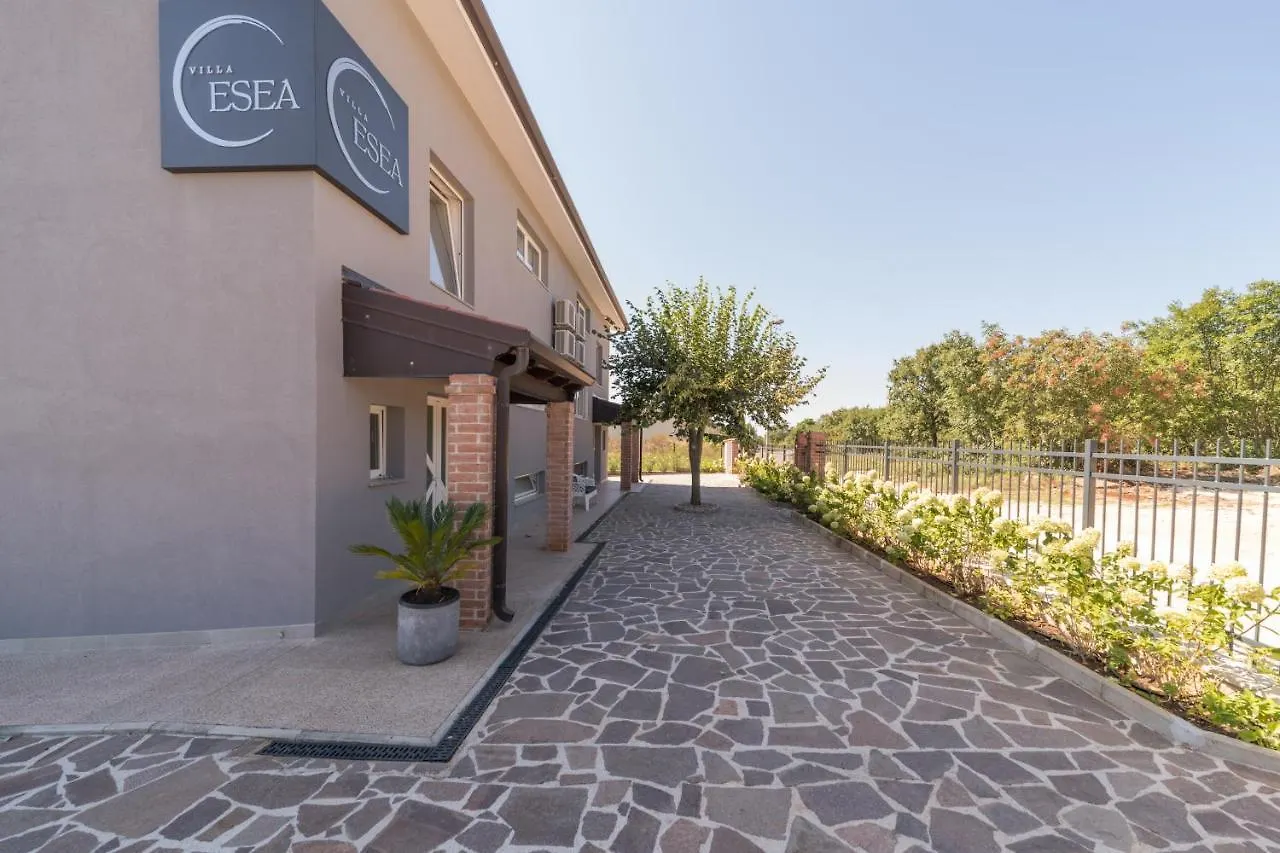 Apartamento Villa Esea: Poolside Paradise & Relaxing Retreats Vilanija