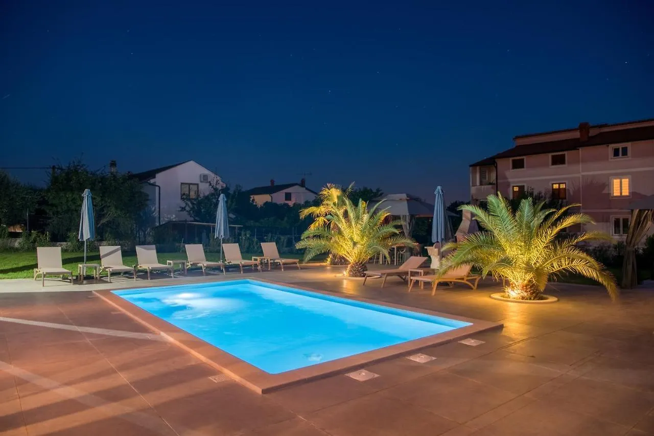 Villa Esea: Poolside Paradise & Relaxing Retreats Vilanija Croácia